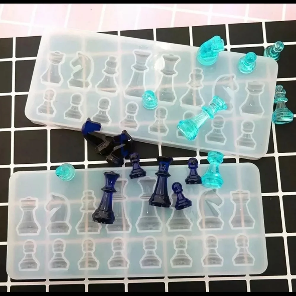 Chess piece mold